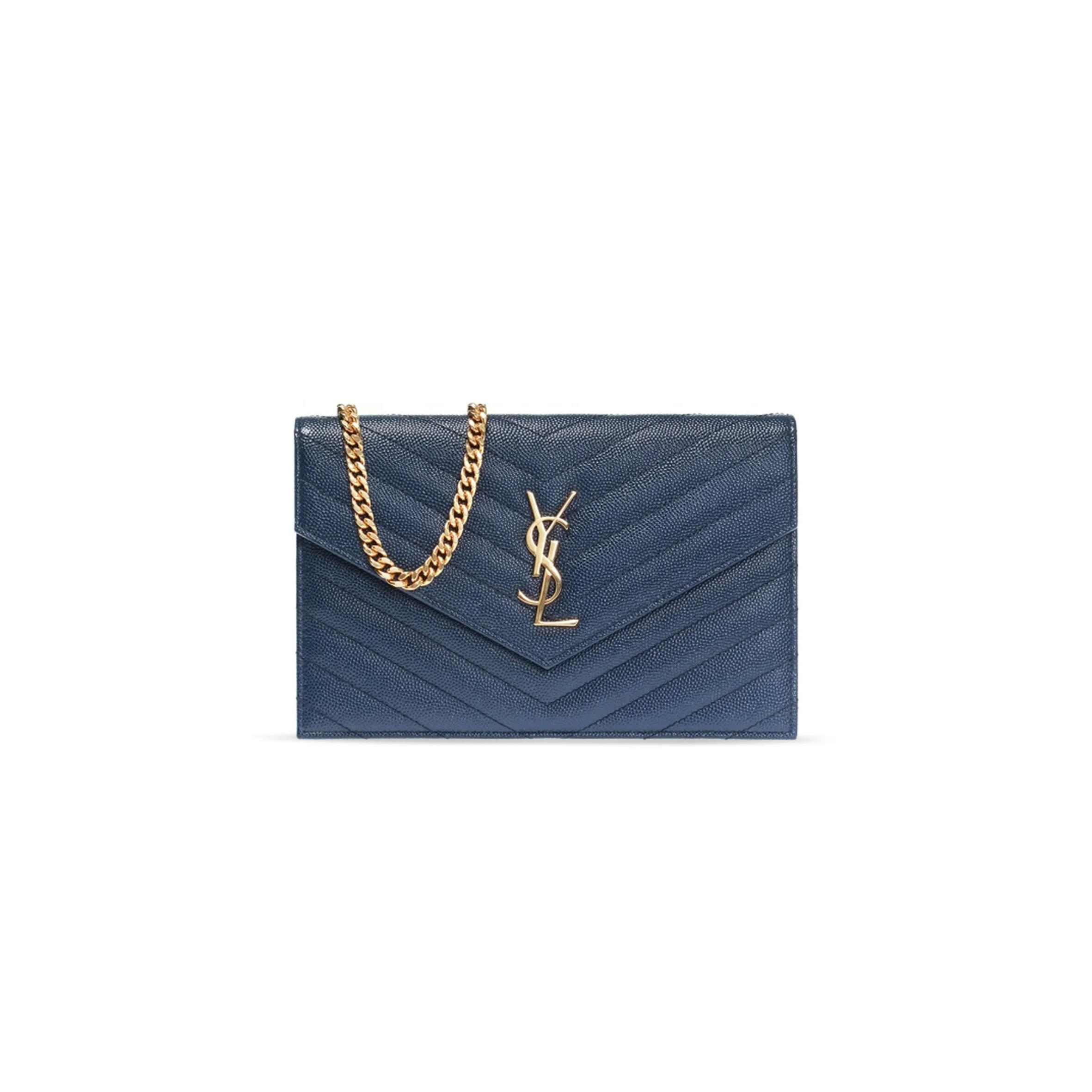 Y51 cassandre matelassÉ envelope chain wallet in grain de poudre embossed leather 393953bow014117 (19*12.5*3.5cm)